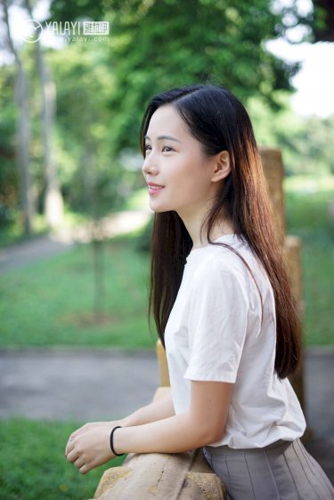 国产乱母乱子露脸对白