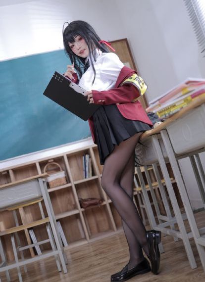 欧美边吻边吸乳无打码