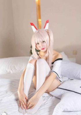 边亲下边吃胸免费看